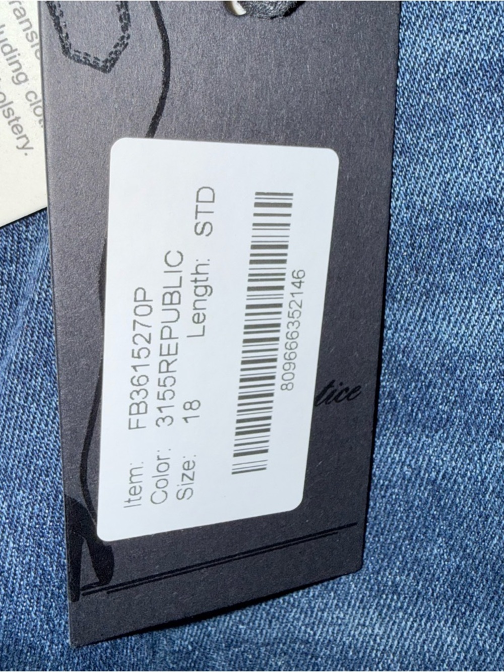 Poetic Justice Curvy Fit Mid Rise Cropped Jeans Frayed High Low Step Hem 18 NWT - Picture 11 of 15